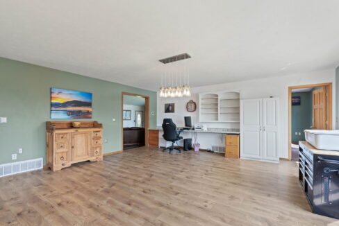 Inside-Spokane-Garfield Rd-18